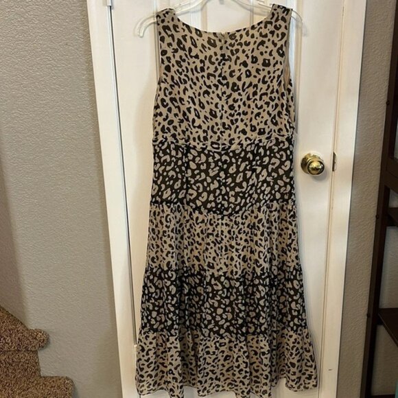 Talbots Vintage Women’s (M) Leopard Animal Print 100% Silk Tiered Midi Dress - Picture 2 of 5
